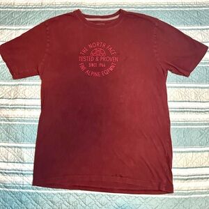 The North Face Fine Alpine Equipment T-Shirt Size Medium Red